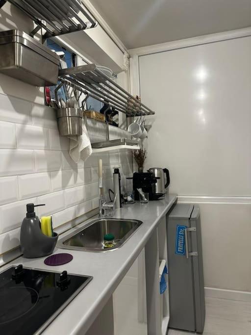 Apartamento Studio Cozy Piata Victoriei Bucarest Exterior foto